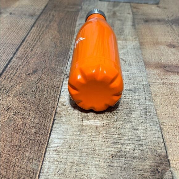 Whataburger stainless steel water bottle for all you Whataburger fans!!! - Picture 8 of 10